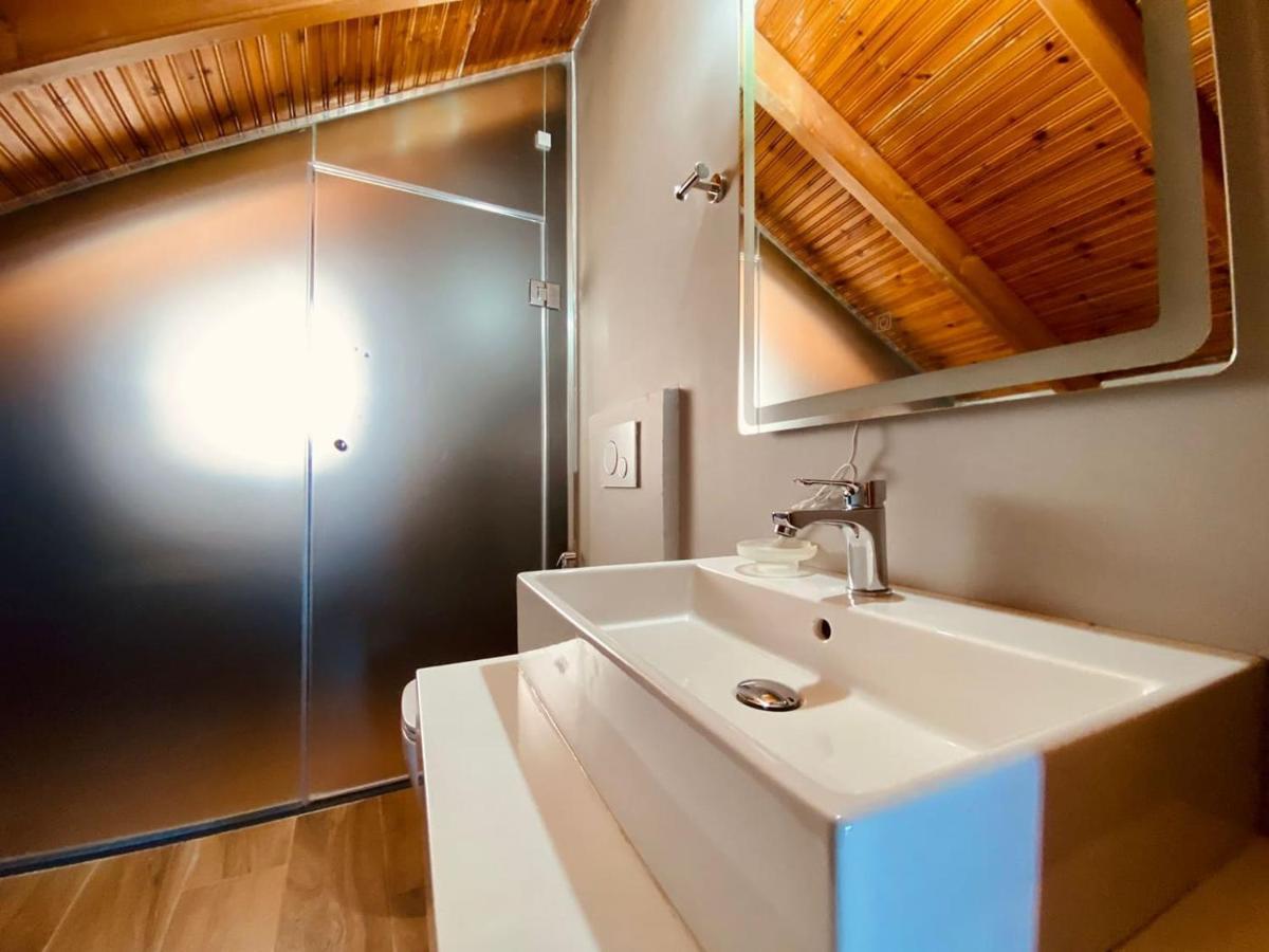 Wild Villa Apartments Sarandë Eksteriør billede