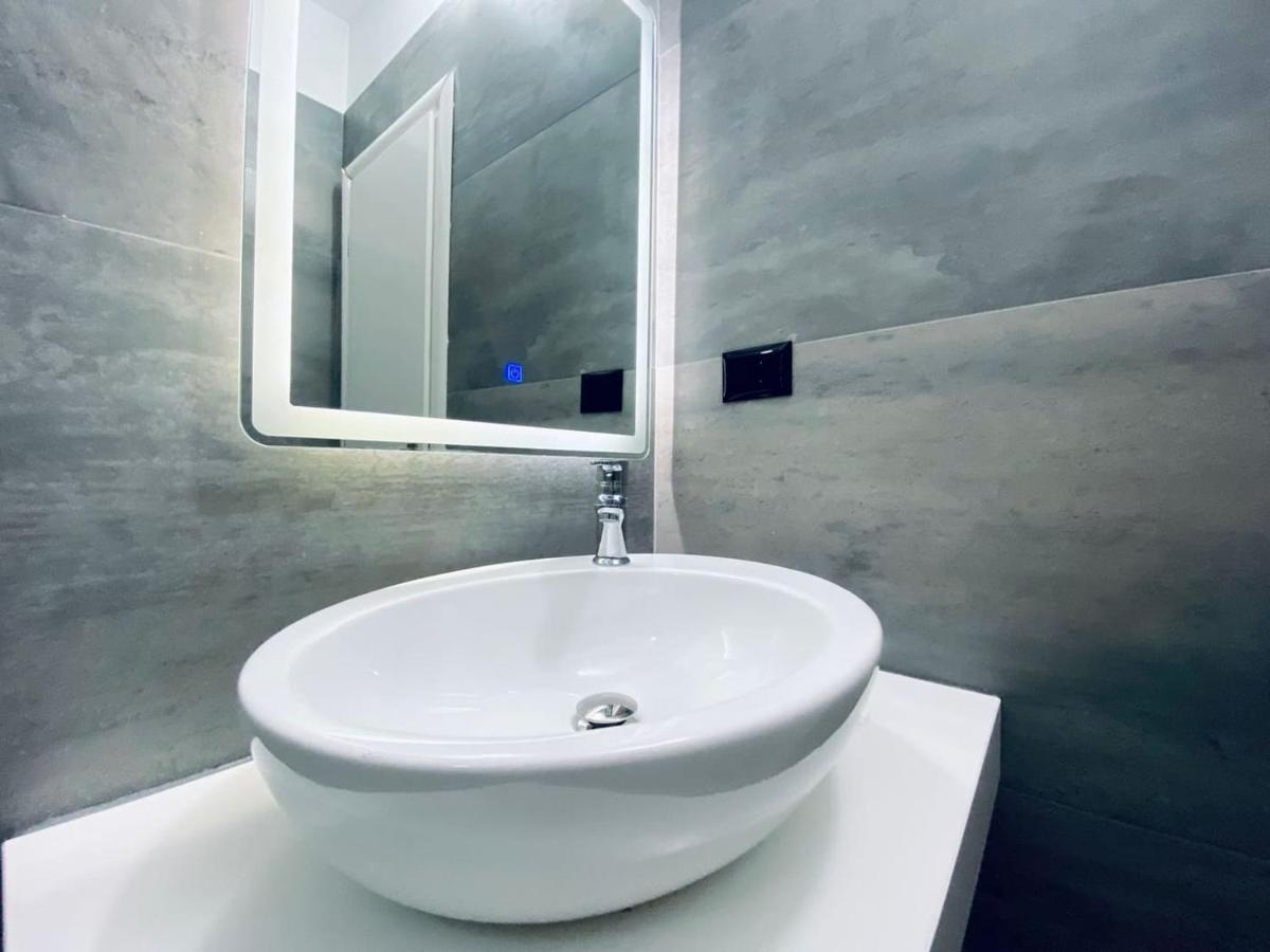 Wild Villa Apartments Sarandë Eksteriør billede