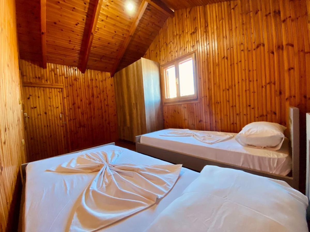 Wild Villa Apartments Sarandë Eksteriør billede