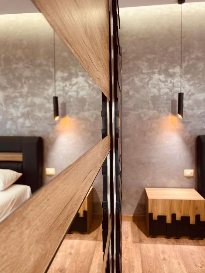 Wild Villa Apartments Sarandë Eksteriør billede